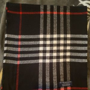 Burberry 100% Cashmere Scarf